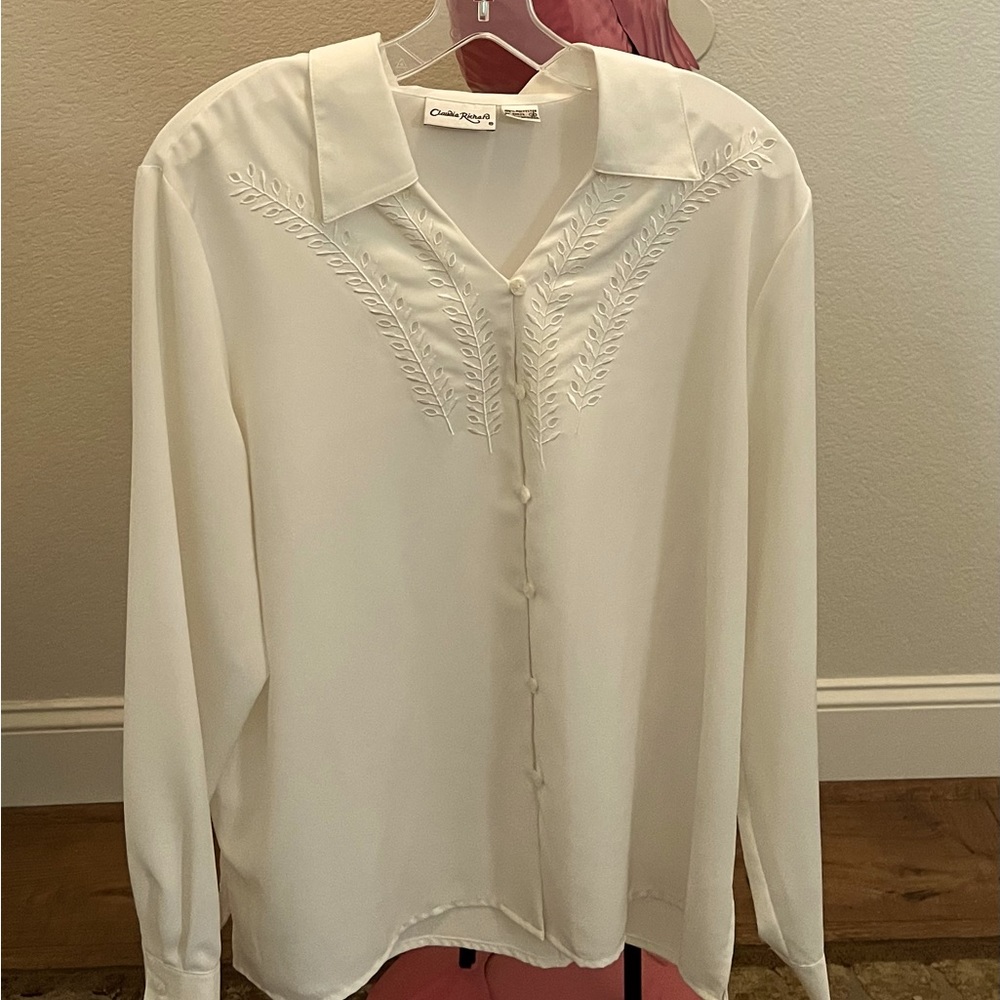 Claudia Richard| Ivory size 18 long sleeve blouse